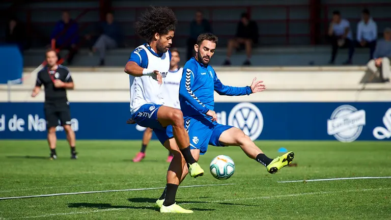 Entrenamiento de Osasuna en las instalaciones de Tajonar. MIGUEL OSÉS