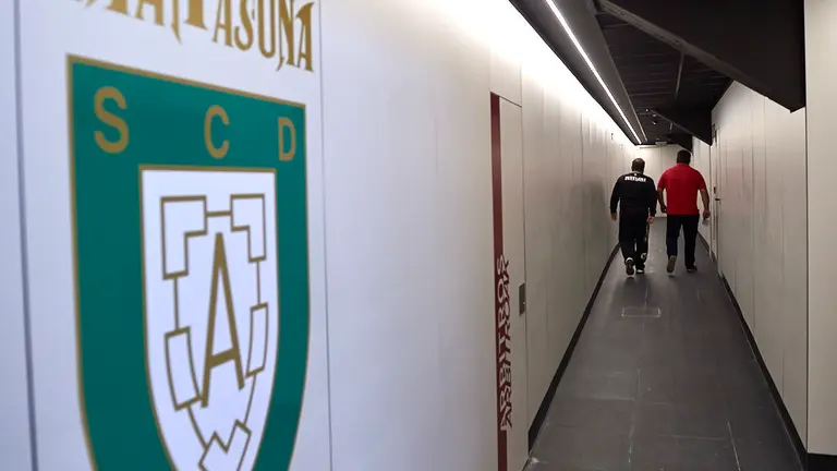 Nuevas instalaciones del Pabellón Anaitasuna y de los vestuarios. MIGUEL OSÉS