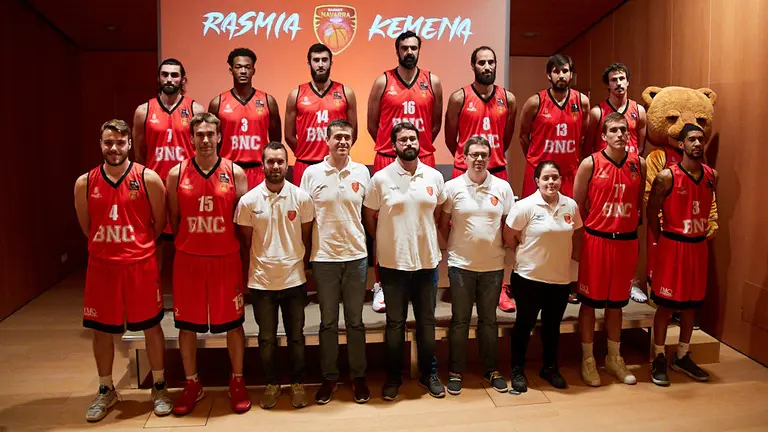 Presentación de la primera plantilla masculina y femenina de Basket Navarra para la temporada 2019/2020. IÑIGO ALZUGARAY