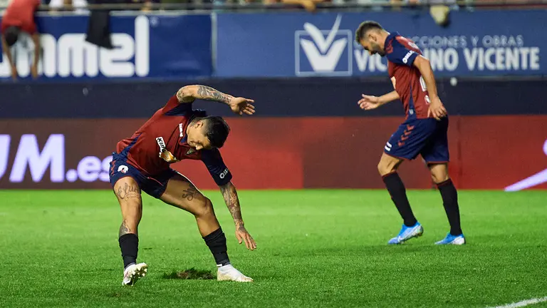 Partido correspondiente a la jornada 5 entre Osasuna y Betis jugado en El Sadar. MIGUEL OSÉS