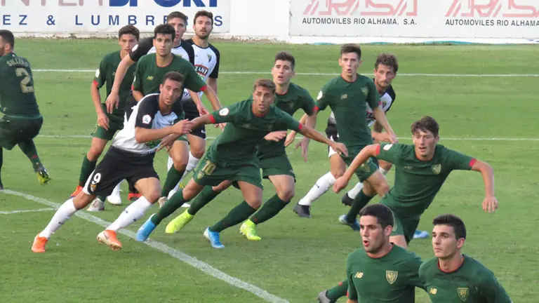 Partido entre el Tudelano y el Athletic B. Web CD Tudelano.