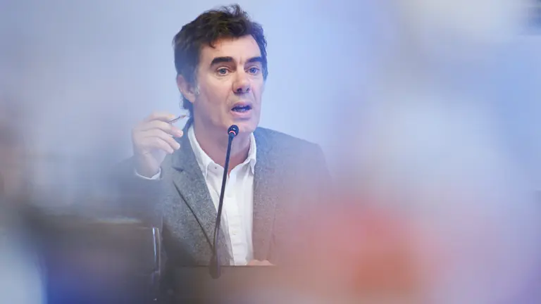 Comisión de Políticas Migratorias y Justicia , Eduardo Santos, comparece en el Parlamento de Navarra. PABLO LASAOSA 4