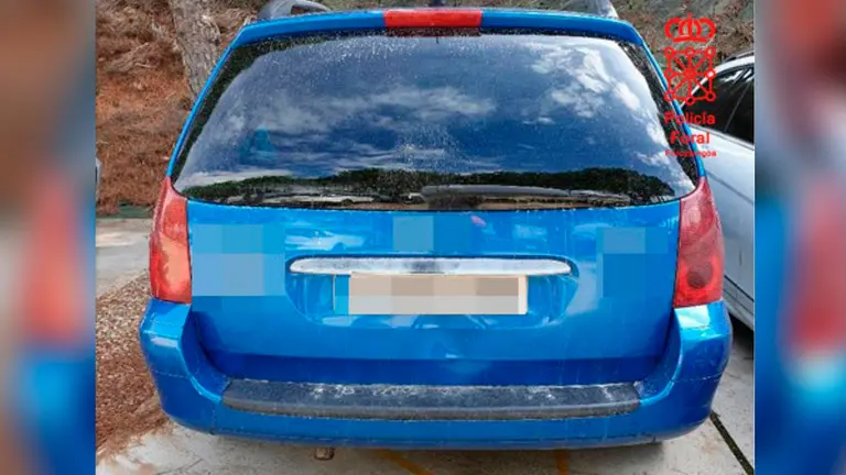 Vehículo con el que un vecino de Lodosa huyó en Funes de un control de alcohol y drogas POLICÍA FORAL