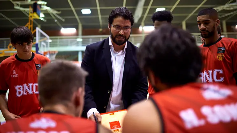 Xabi Jiménez El Basket Navarra se enfrenta al Tizona de Burgos en el polideportivo de Arrosadía. MIGUEL OSÉS