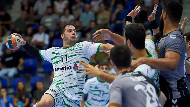 Krsmancic El Helvetia Anaitasuna se enfrenta al Liberbank Cuenca en el Pabellón Anaitasuna. MIGUEL OSÉS