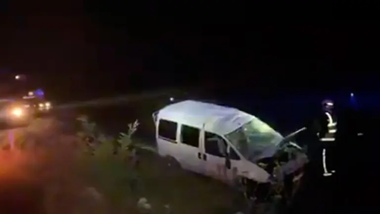 Accidente con un herido ocurrido en la autopista de Navarra, a la altura de Marcilla. TWITTER