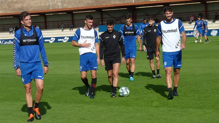 Entrenamiento de los jugadores de Osasuna en Tajonar. Navarra.com