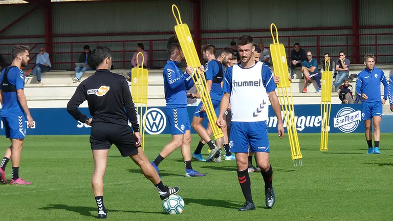 Entrenamiento de los jugadores de Osasuna en Tajonar. navarra.com