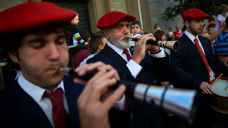 Chupinazo que da comienzo a las fiestas de Villava de 2019. MIGUEL OSÉS