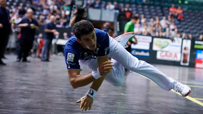 Iribarría-Rezusta se enfrenta a Altuna y Zabaleta en la final de Masters Codere. PABLO LASAOSA 24