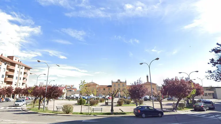 Plaza de la Estación de Tudela, lugar donde se ha producido una pelea que ha terminado con la detención de tres personas. NAVARRA.COM
