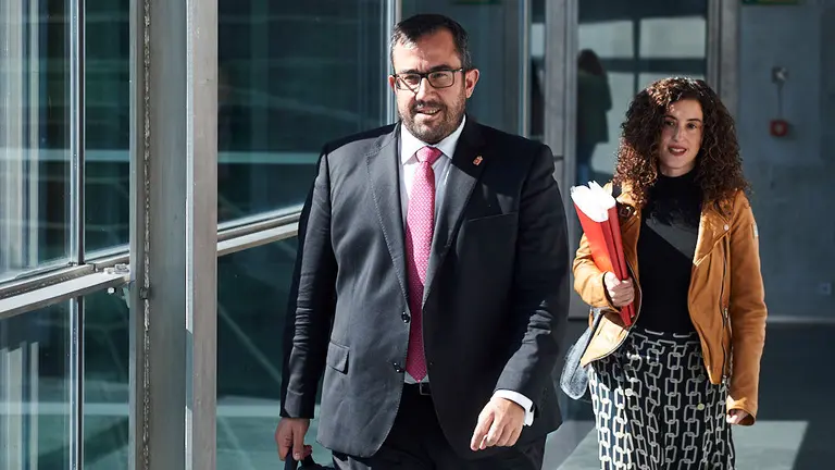 Comparecencia para que el vicepresidente Javier Remírez explique las consecuencias en el ámbito de Función Pública de la ejecución de las sentencias del TSJN sobre el decreto foral del euskera. MIGUEL OSÉS