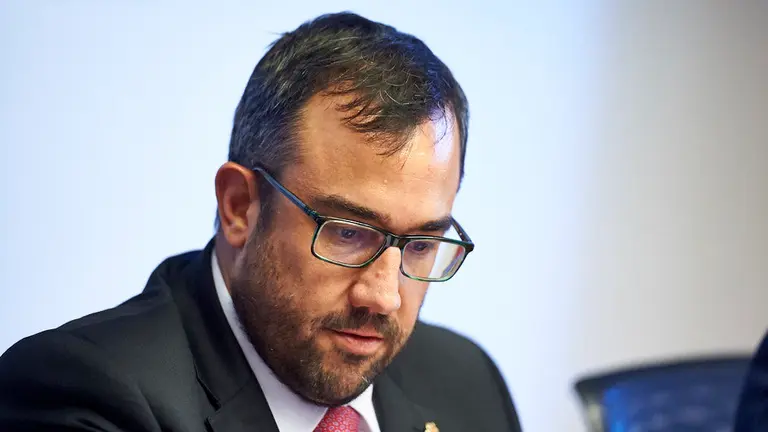 Comparecencia para que el vicepresidente Javier Remírez explique las consecuencias en el ámbito de Función Pública de la ejecución de las sentencias del TSJN sobre el decreto foral del euskera. MIGUEL OSÉS