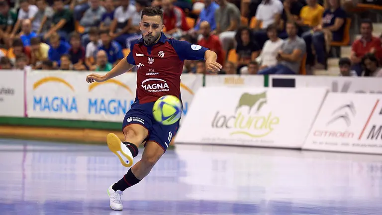 Rafa Usín Partido de futbol sala entre Osasuna Xota y Levante jugado en el Pabellón Anaitasuna. MIGUEL OSÉS