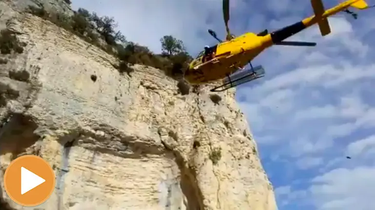 Rescate de los bomberos en peña Azanza (player)