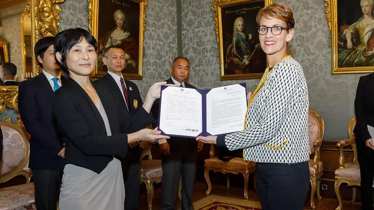La presidenta de Navarra, María Chivite, junto a una delegación de Yamaguchi GOBIERNO DE NAVARRA