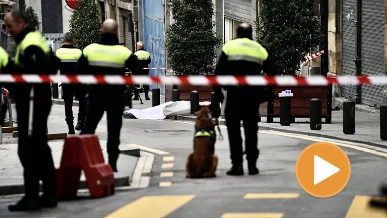 Un hombre muere en plena calle en Bilbao tras recibir un disparo por la espalda EUROPA PRESS (player)