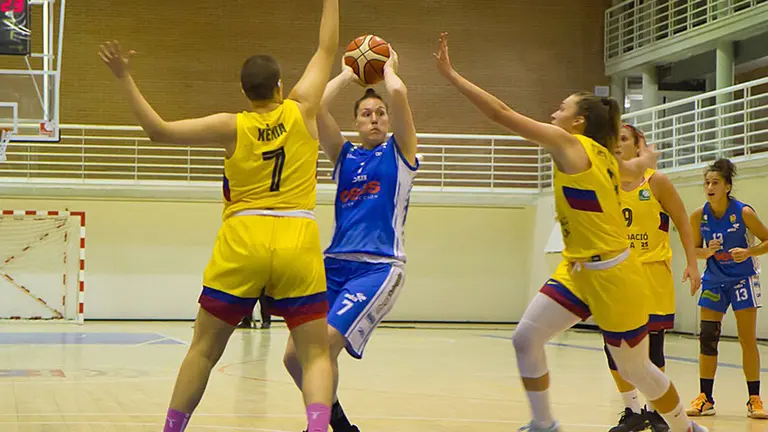 Partido del FNB Ardoi en el pabellón Arrosadía de Pamplona. @FNBaloncesto.