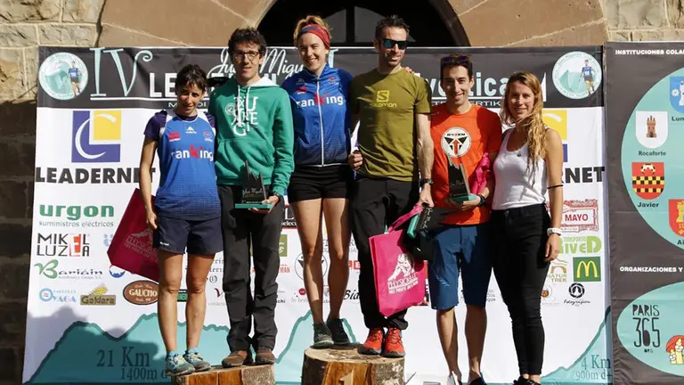 El podium con los vencedores de la prueba. @Leyretrail.
