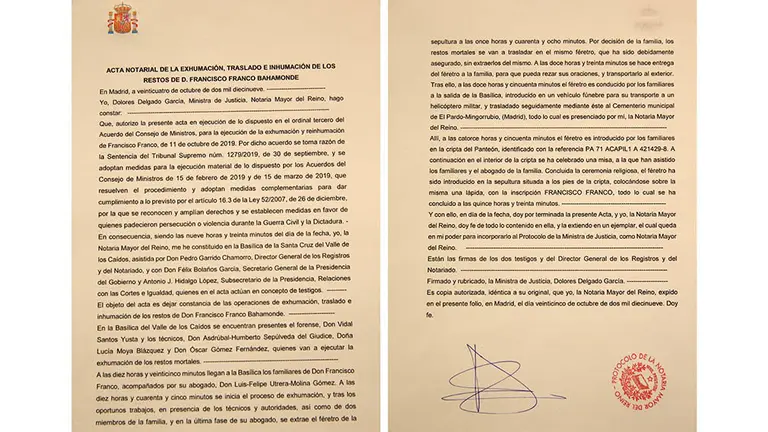 GRAF8713. MADRID, 29/10/2019.- El acta notarial de la exhumación de Francisco Franco está ya custodiada en la caja fuerte que conserva los escritos que dan fe de los acontecimientos políticos más relevantes del país desde la muerte del dictador. El acta, un documento histórico al que ha tenido acceso Efe, se ha añadido al "Protocolo" de la notaria mayor del Reino, la ministra de Justicia en funciones, Dolores Delgado, encargada el 24 de octubre de reseñar todo el proceso de la exhumación del cadáver en el Valle de los Caídos y la posterior inhumación en el cementerio de Mingorrubio-El Pardo. EFE/Javier Lizón