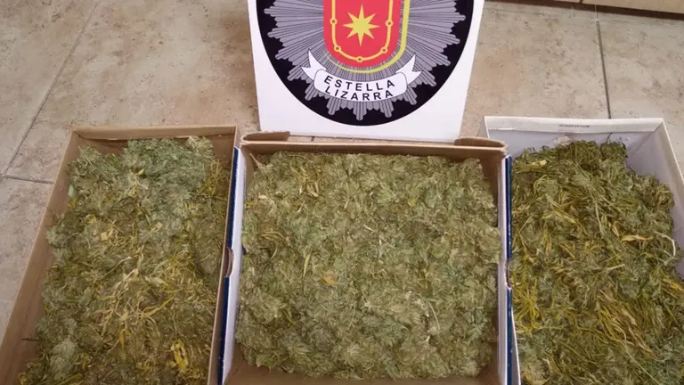 Marihuana incautada a dos vecinos de Estella POLICÍA MUNICIPAL DE ESTELLA