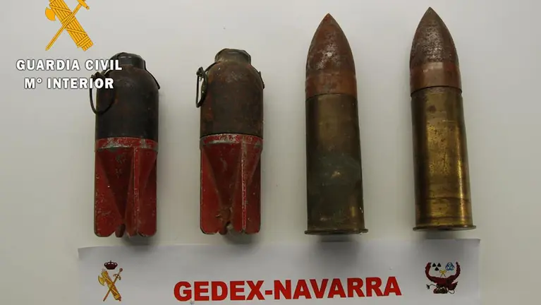 La Guardia Civil ha destruido cinco artefactos explosivos localizados en Unciti y Lizarraga GUARDIA CIVIL