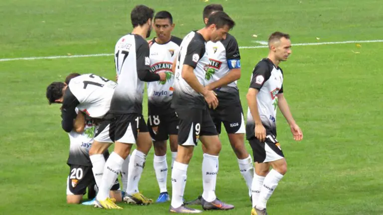 Jugadores del Tudelano celebrando un gol. @CDTudelano.