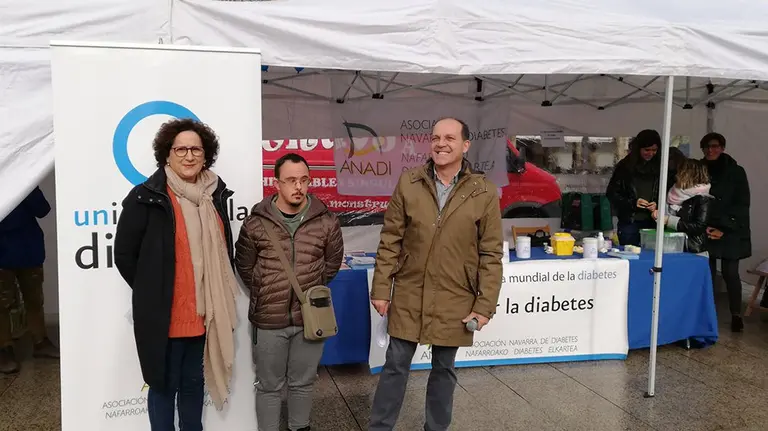 Carpa informativa en la plaza del Castillo de la Asociación Navarra de Diabetes EUROPA PRESS