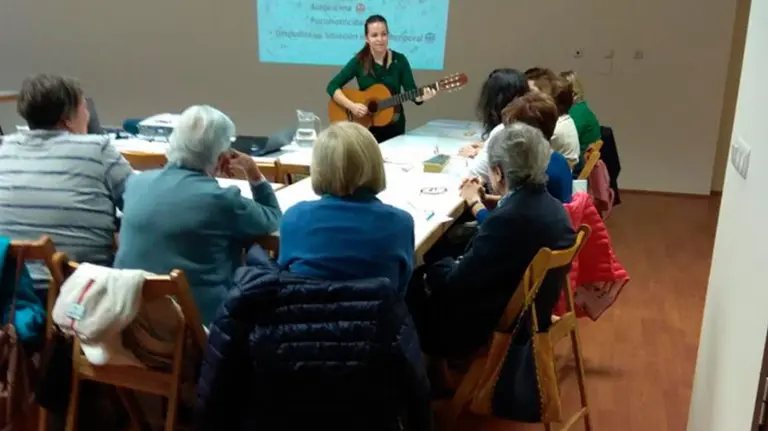 Taller de musicoterapia para pacientes con alzhéimer desarrollado por AFAN CEDIDA