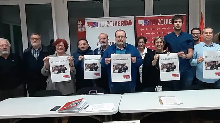 Representantes de IU en Navarra han mostrado su apoyo a Evo Morales. CEDIDA