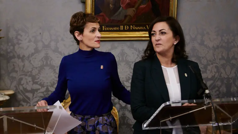 La presidenta de Navarra, María Chivite se reune con la presidenta de La Rioja, Concha Andreu. PABLO LASAOSA