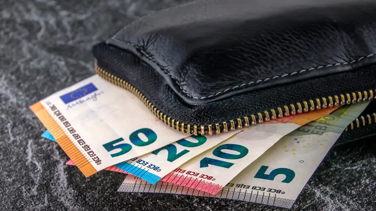 Imagen de dinero en efectivo. ARCHIVO