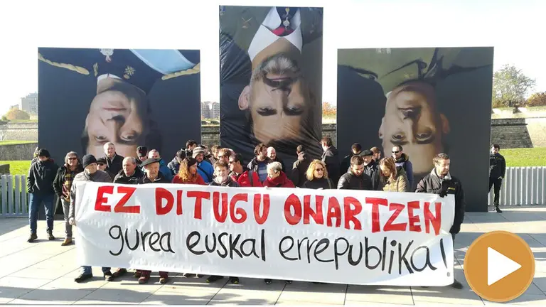 Abertzales protestan contra la llegada del Rey Felipe VI en Pamplona player