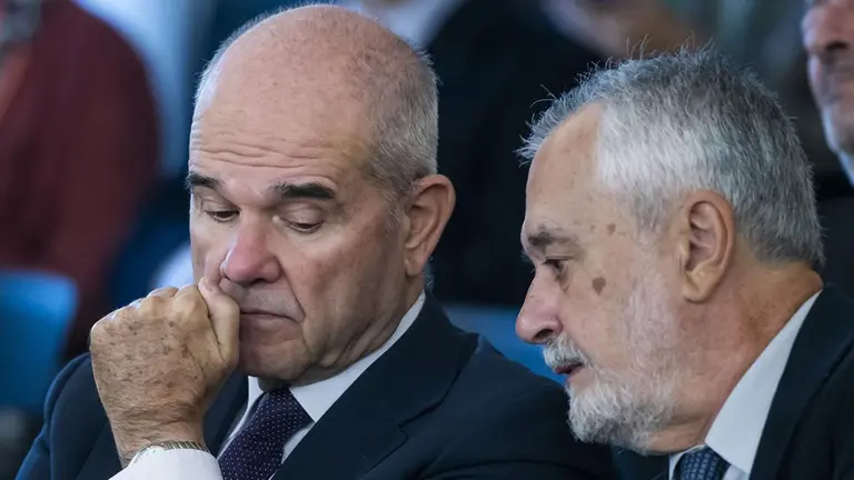 Manuel Chaves y José Antonio Griñán, condenados por el 'caso de los ERE' EUROPA PRESS