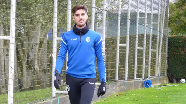 El jugador de Osasuna Nacho Vidal en las instalaciones de Tajonar. Navarra.com