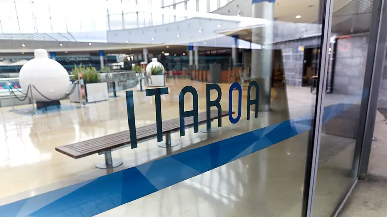 Centro Comercial Itaroa. IÑIGO ALZUGARAY