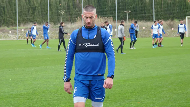 Manuel Castellano &#34;Lillo&#34; se retira al vestuario en Tajonar.