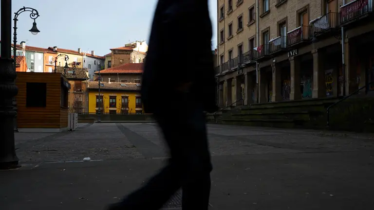 Plaza de los Burgos, de Pamplona. MENAS. PABLO LASAOSA