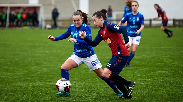 Osasuna femenino se enfrenta al Oviedo en las intalaciones de Tajonar. PABLO LASAOSA