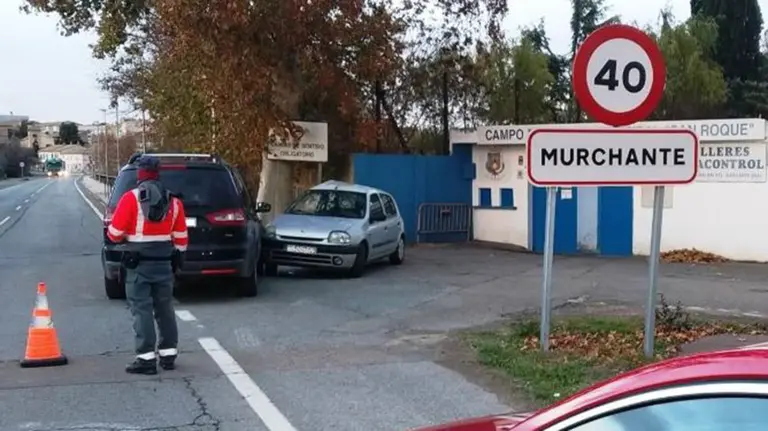 Accidente de tráfico por una colisión entre dos coches en Murchante POLICÍA FORAL