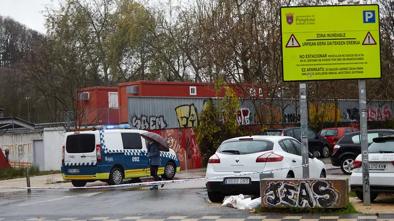Desbordamiento del río Arga a su paso por Pamplona. IÑIGO ALZUGARAY