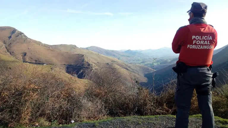 Un agente de la Policía Foral de la comisaría de Elizondo POLICÍA FORAL