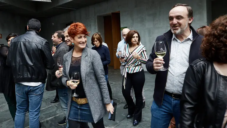 Brindis navideño en el Parlamento de Navarra. IÑIGO ALZUGARAY