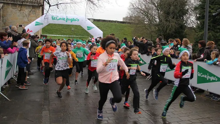 Carrera Infantil de la Navidad celebrada en la Ciudadela de Pamplona CEDIDA