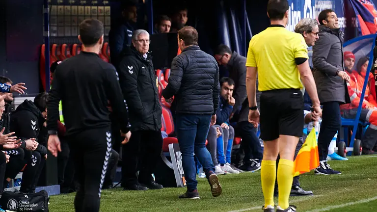 Osasuna se enfrenta a la Real Sociedad en el Sadar de Pamplona. PABLO LASAOSA
