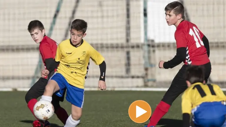 Encuentro de este lunes en el que ha comenzado la 38 edición del Torneo Interescolar de Fundación Osasuna OSASUNA (player)