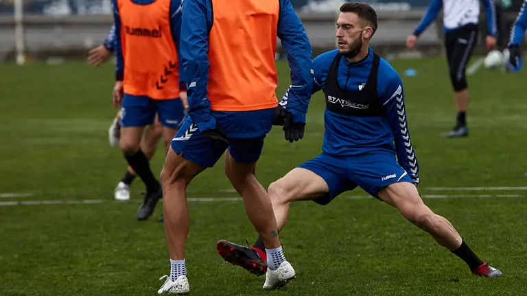 Entrenamiento de Osasuna en las instalaciones de Tajonar durante las vacaciones navideñas. IÑIGO ALZUGARAY