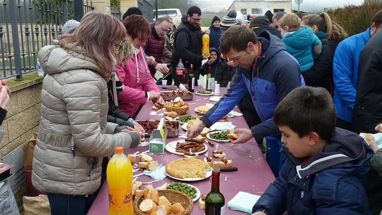 Después de la carrera llega el aperitivo popular en Murieta. Navarra.com