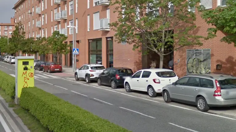 Radar de velocidad colocado en la avenida de San Jorge, en Pamplona ARCHIVO