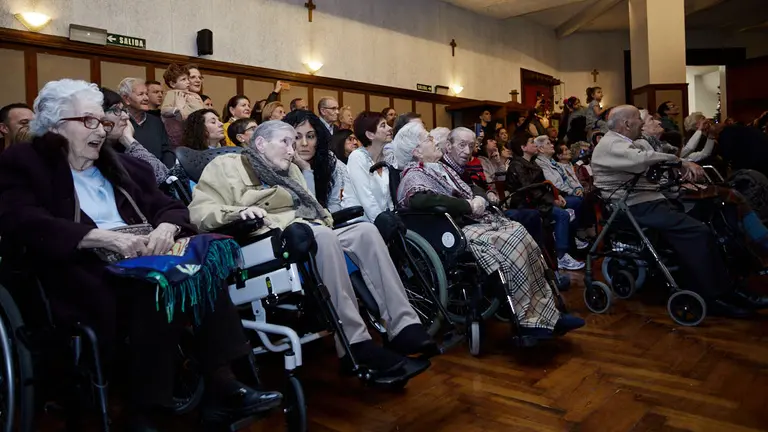 Visita de SS.MM. Los Reyes Magos a la Casa de Misericordia de Pamplona. IÑIGO ALZUGARAY